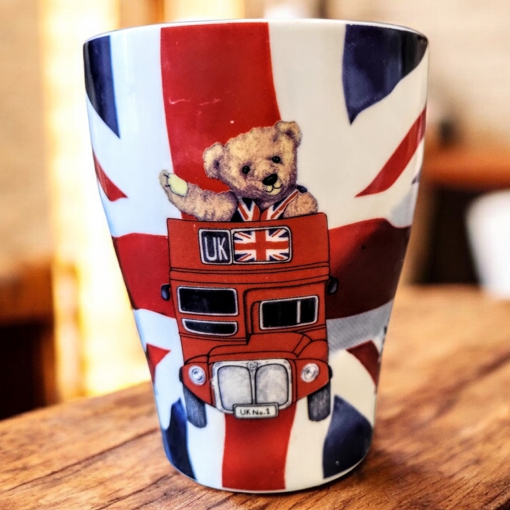 Leonardo Collection Union Jack Teddy Bear Tour of Britian